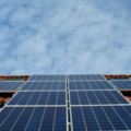 Quanto custa uma hora sem energia à sua empresa?